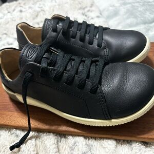Keen Men's Black Leather Sneakers